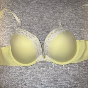 Victoria’s Secret bra- size 34C